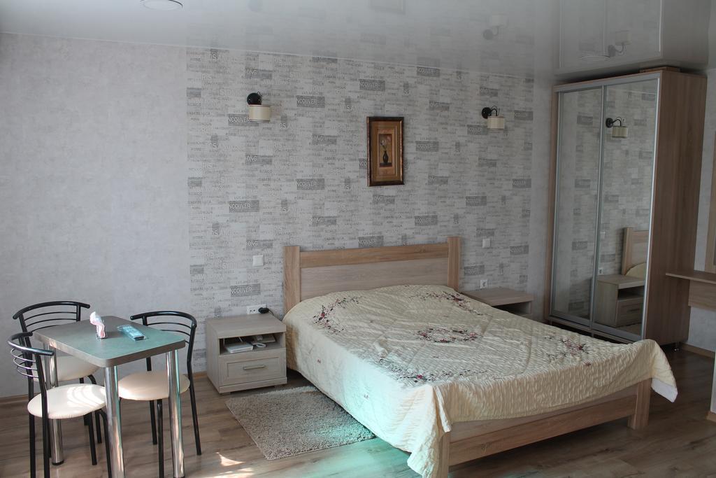 בלץ Studio On Main Street מראה חיצוני תמונה