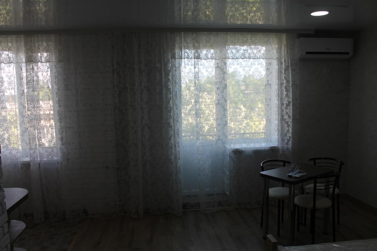 בלץ Studio On Main Street מראה חיצוני תמונה